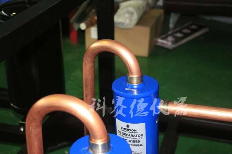 温度速变试验机图二