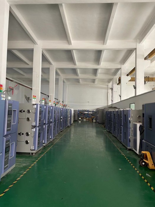 恒温恒湿试验箱出货蜂巢能源